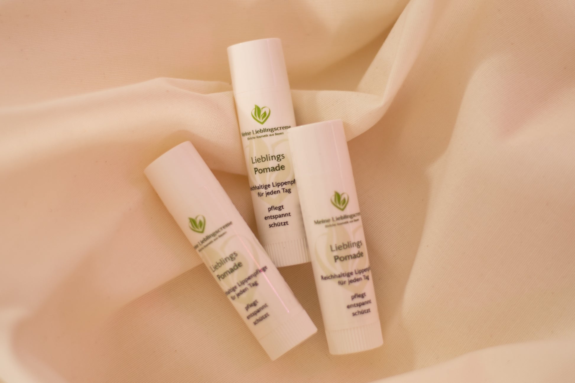 Lieblings Pomade - handgemachte Lippenpflege Meine Lieblingscreme bayerischer Lippenpflegestift
