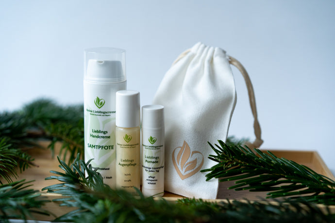 Handcreme, Augenpflege und Lippenpflege im hochwertigen Geschenksackerl.